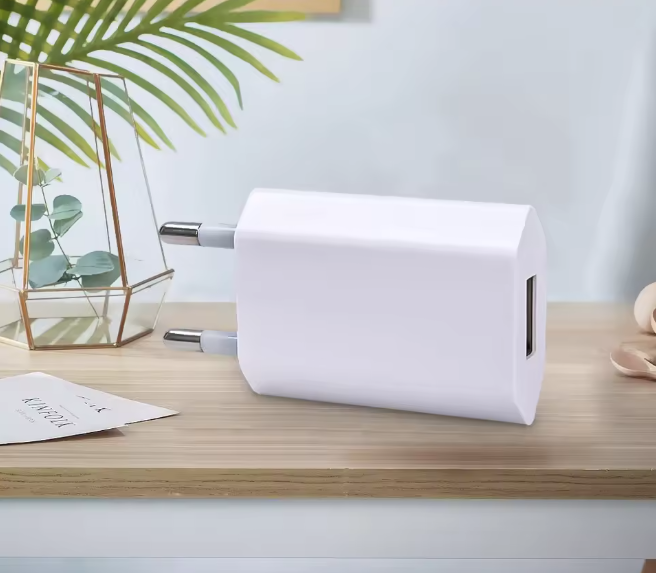 Fonte alimentação USB 5V.